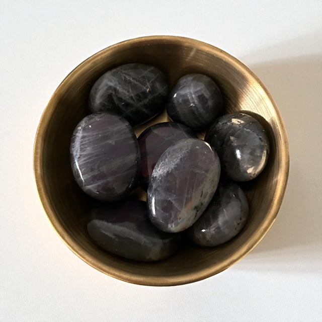 🌌 Labradorite Crystal